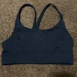 Lululemon sports bra size 4